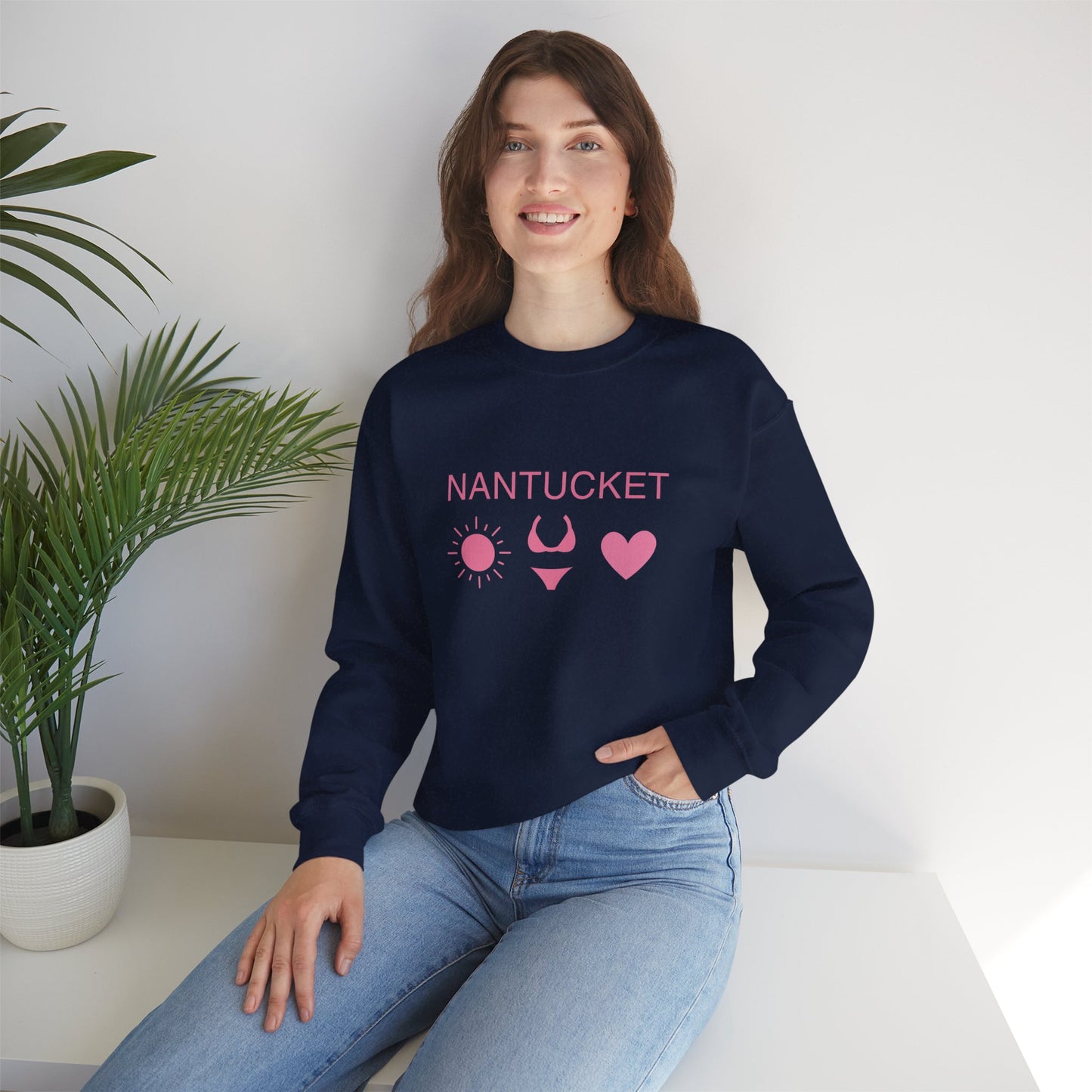 Nantucket Graphic Crewneck Sweatshirt - Cozy Casual Wear for Beach Lovers